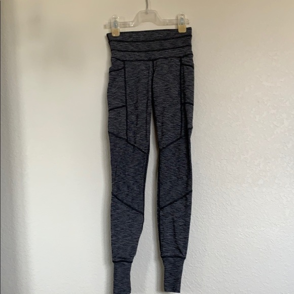 Athleta Pants - Athleta full length grey legging with side pockets